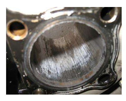 汽车发动机拉缸有何现象，造成发动机拉缸的原因有哪些？发动机拉缸有什么声音！