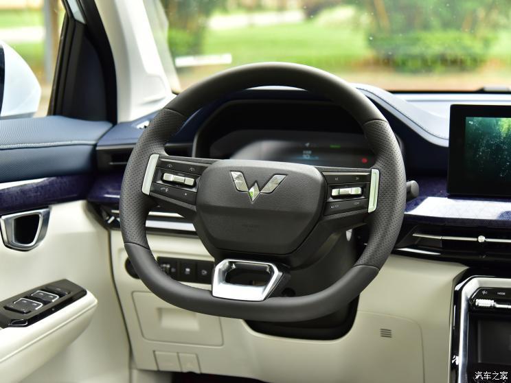 五菱星辰混动版正式上市，汽车报价9.98-10.98万元，附汽车测评视频